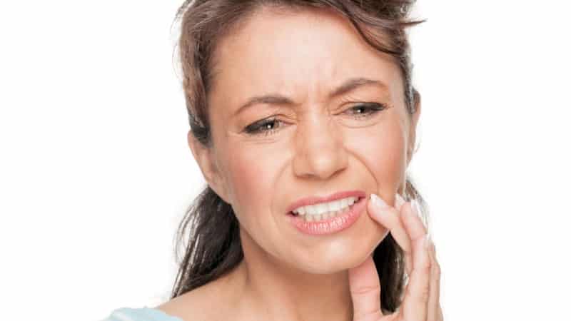 что делать если болит зуб мудрости как снять боль