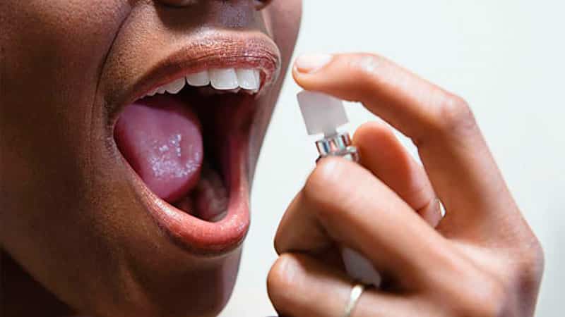 Спрей-освежитель от неприятного запаха изо рта