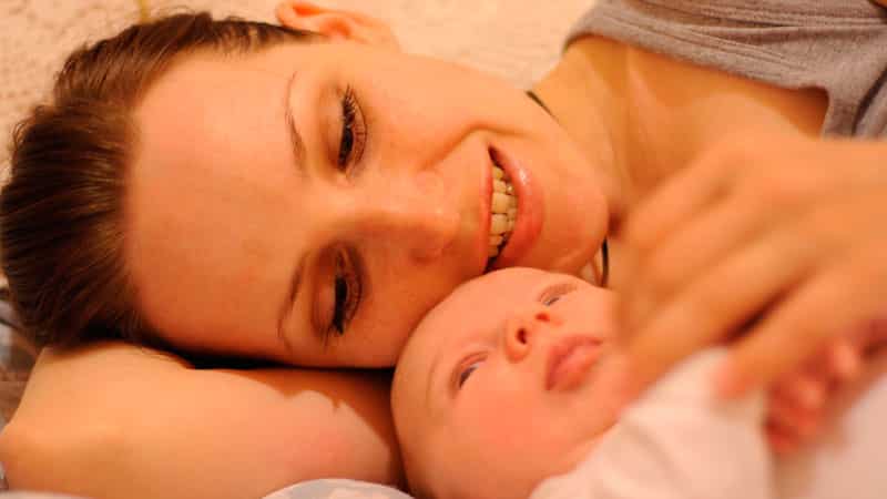 Прорезывание зубов у ребенка