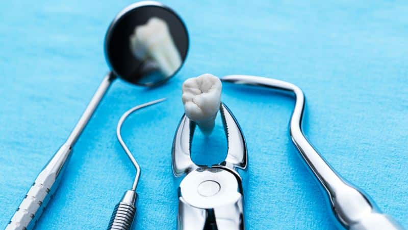 когда лучше лечить зубы по лунному календарю