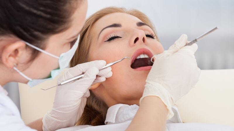 лечить зубы во сне