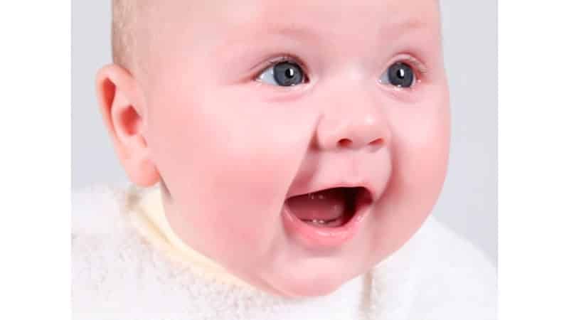 Налет на языке у грудничка