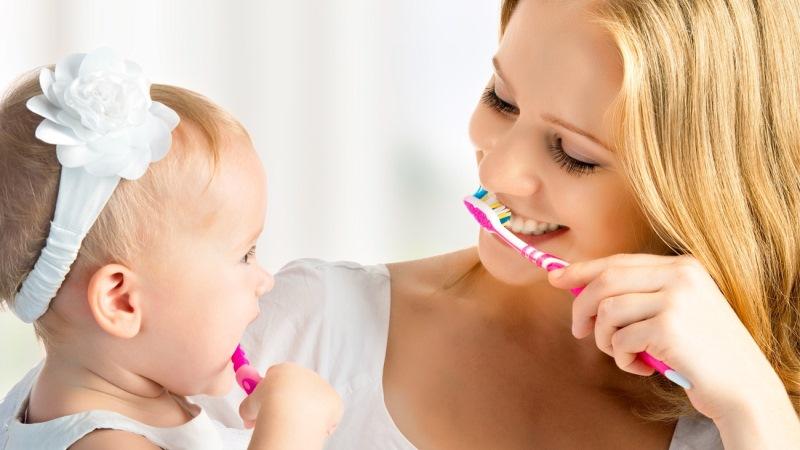 от чего желтеет эмаль