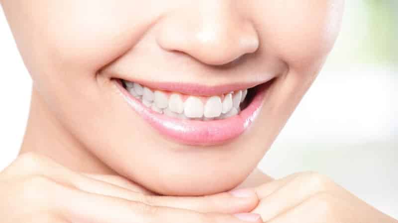 можно ли полоскать рот перекисью водорода