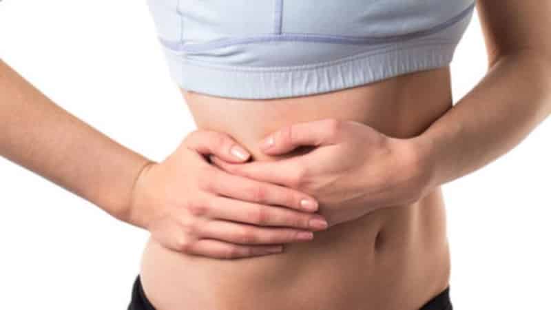 что означает сильная горечь во рту по утрам что делать