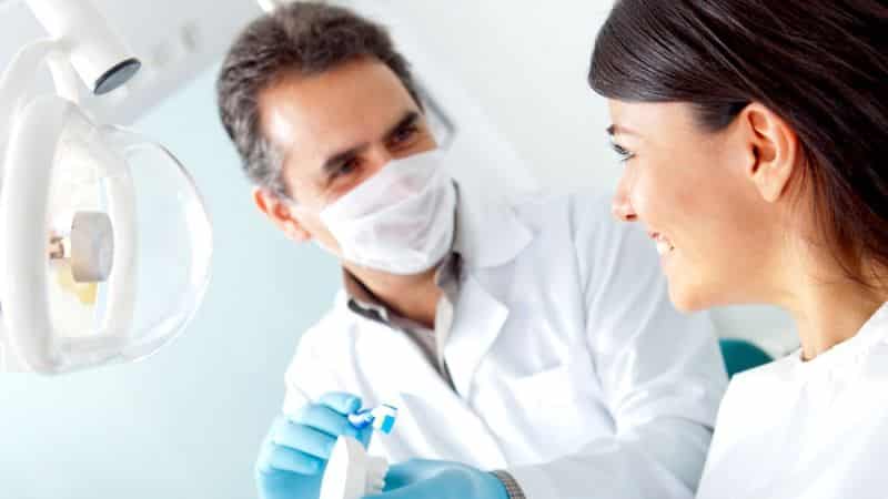 почему пахнет изо рта у взрослого ацетоном если причины