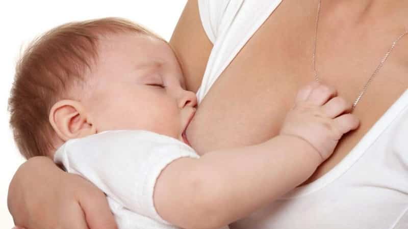 Действия родителей во время прорезывания зубов у грудничка