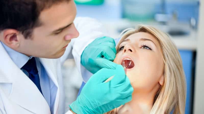 поставили мышьяк на зуб а он болит после мышьяка почему положили что делать