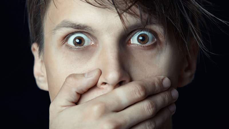 Что означает выпавший зуб во сне