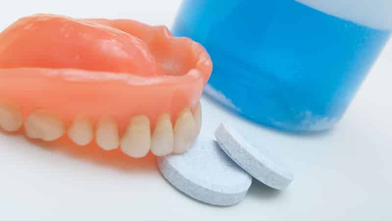 пластмассовые протезы плюсы и минусы