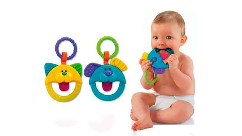 В какое время у детей начинают порезываться зубы