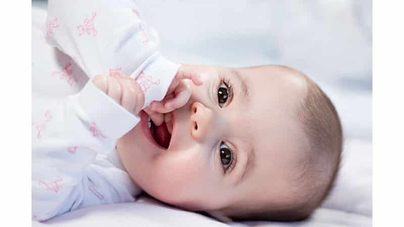 У ребенка режутся зубки