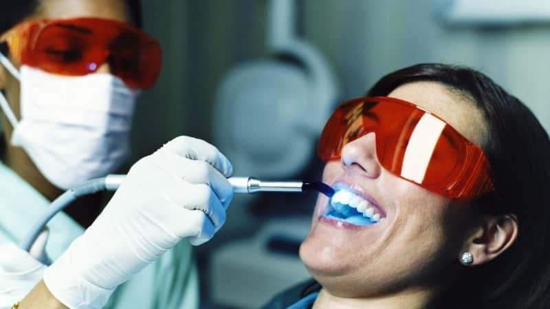 болит зуб от сладкого