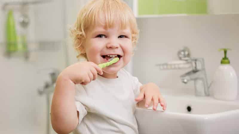 Зачем нужна зубная нить